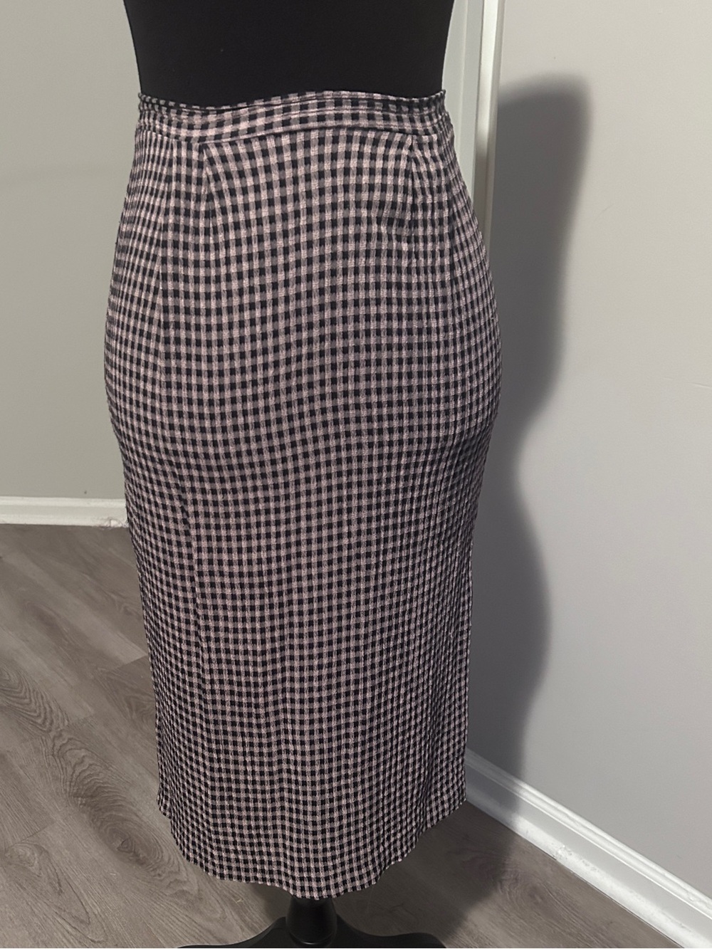 Vintage 90s Black & Taupe Gingham Rayon Midi Pencil Skirt | Cottagecore